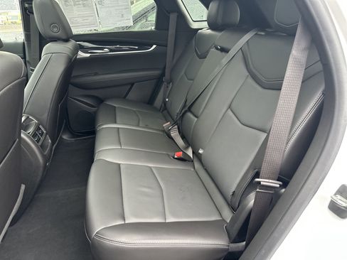 Certified 2024 Cadillac XT5 Premium Luxury image 22