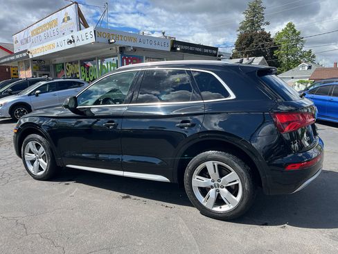 Used 2018 Audi Q5 2.0T Premium Plus w/ Premium Plus Package AWD/4WD image 4