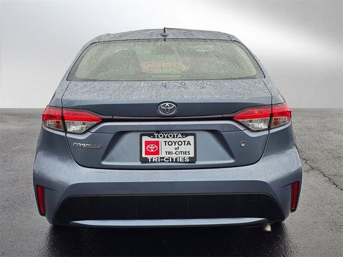 Used 2021 Toyota Corolla L image 4