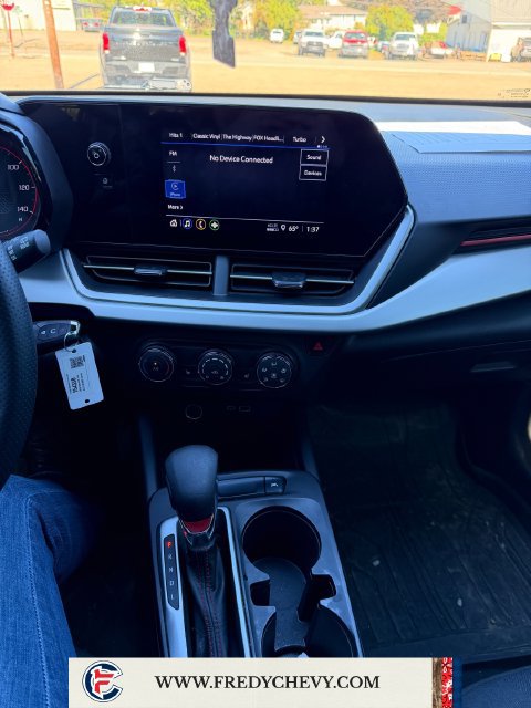 Used 2024 Chevrolet Trax RS w/ Driver Confidence Package FWD image 9