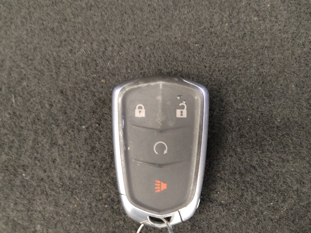 Used 2020 Cadillac XT4 Luxury w/ Cold Weather Package FWD image 32