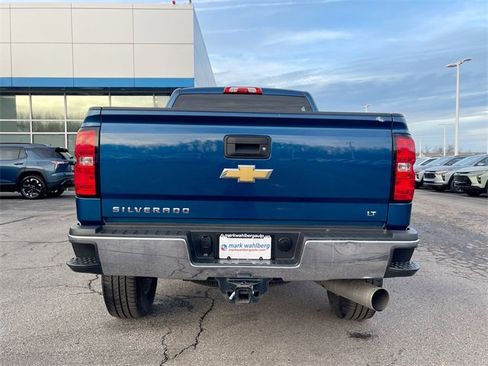 Certified 2019 Chevrolet Silverado 2500 LT w/ LT Convenience Package image 29