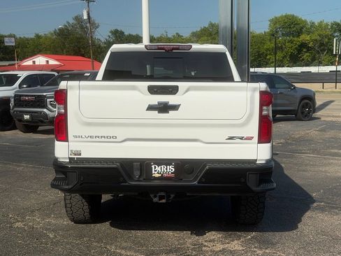 Used 2024 Chevrolet Silverado 1500 ZR2 w/ Technology Package AWD/4WD image 4