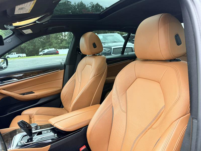 Used 2017 BMW 540i RWD image 31