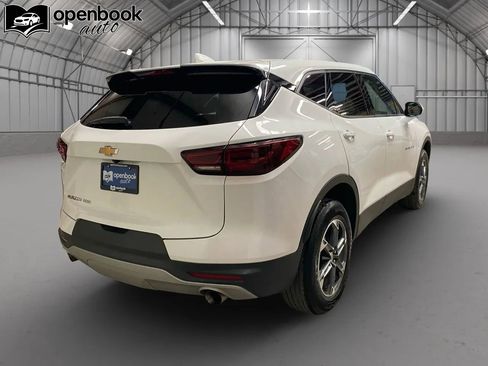 Used 2025 Chevrolet Blazer LT image 5