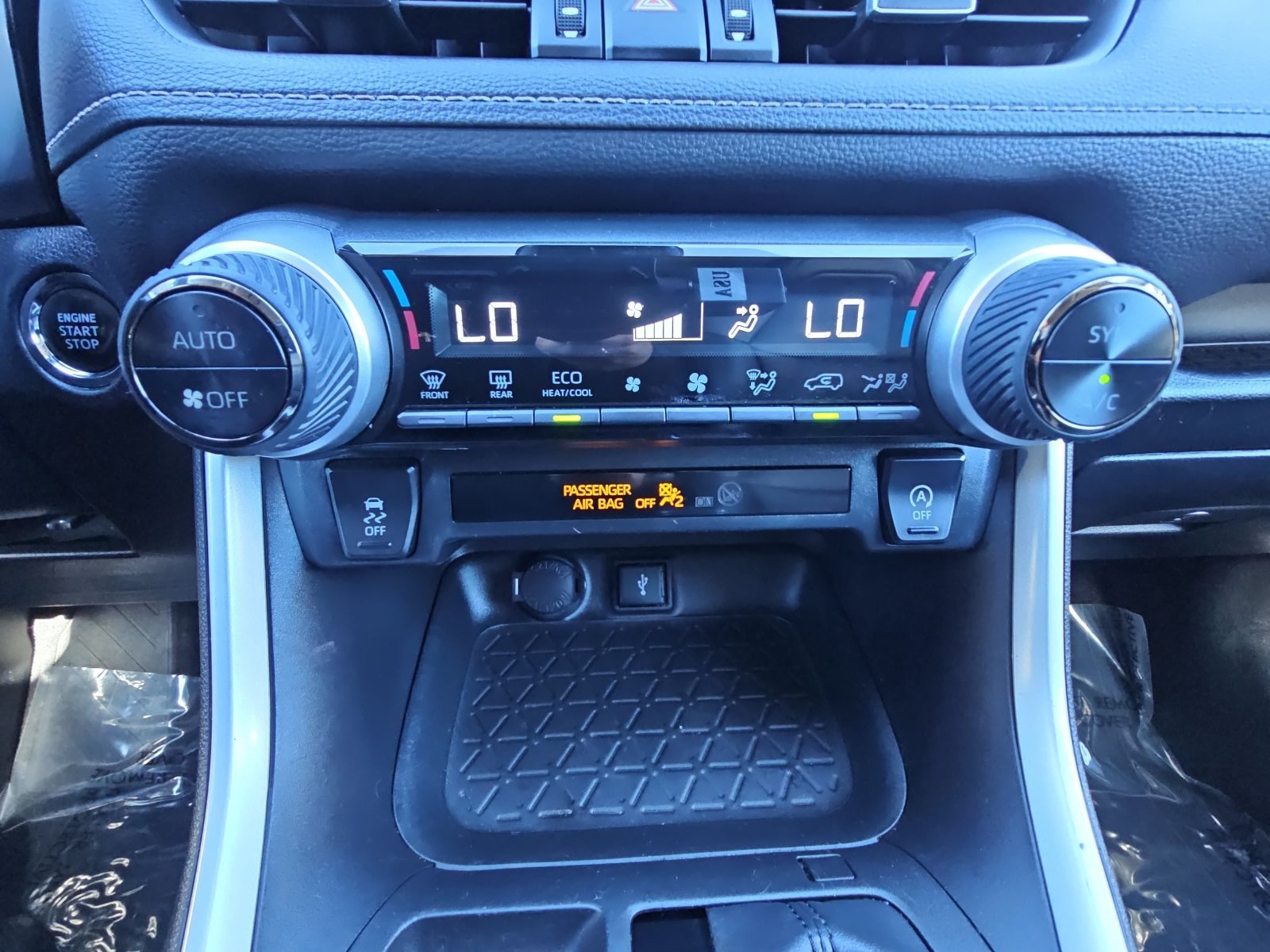 Used 2022 Toyota RAV4 XLE Premium FWD image 23