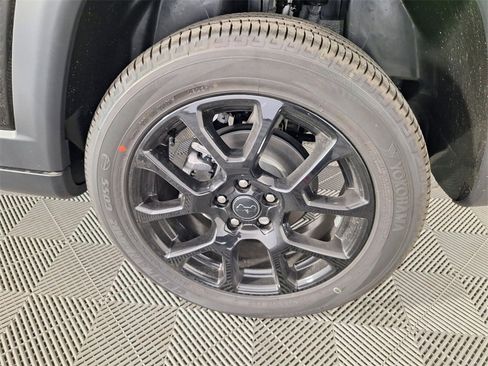 New 2026 Jeep Compass Latitude image 16