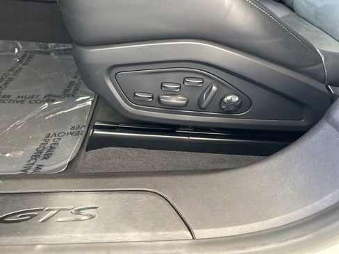 Used 2023 Porsche Taycan GTS image 41