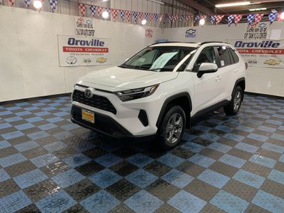 New 2025 Toyota RAV4 XLE w/ Convenience Package