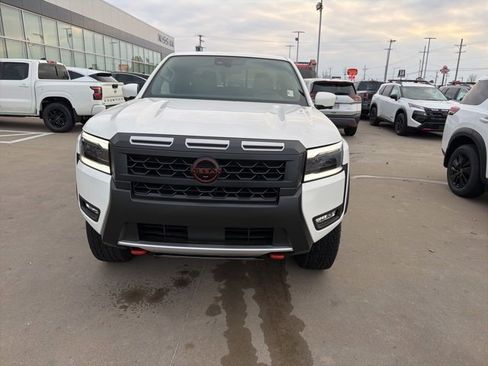 New 2026 Nissan Frontier PRO-4X w/ Pro-4x Convenience Package image 2