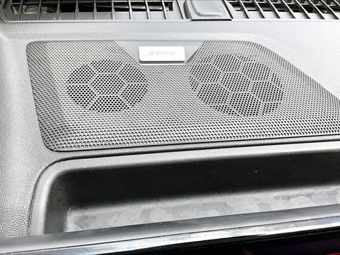 Used 2024 GMC Canyon Denali image 35