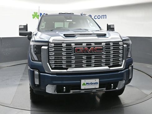 New 2026 GMC Sierra 2500 Denali w/ Technology Package AWD/4WD image 5