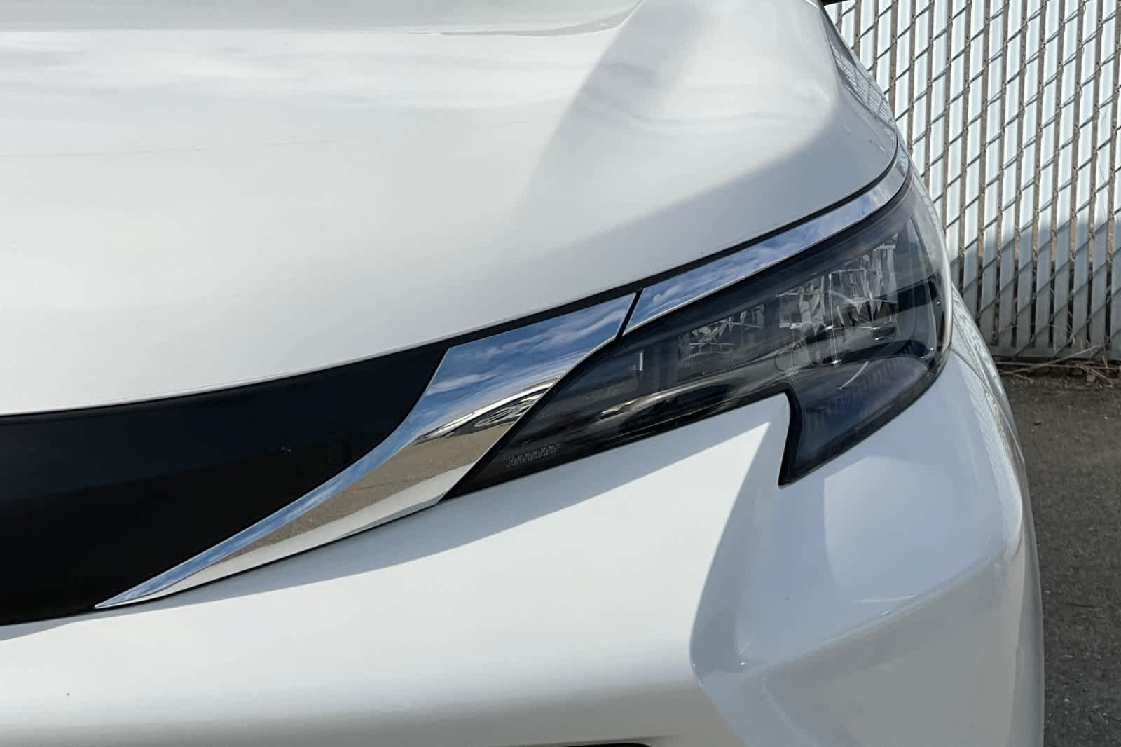 Used 2025 Toyota Sienna XLE w/ XLE Plus Package AWD/4WD image 14