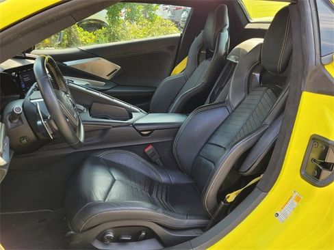 Used 2022 Chevrolet Corvette Stingray Premium Conv w/ Z51 Performance Package image 5