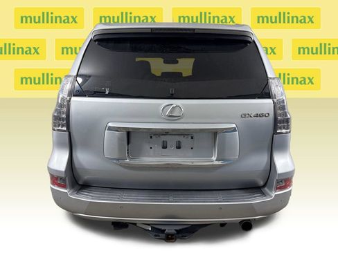 Used 2016 Lexus GX 460 w/ Premium Package AWD/4WD image 9