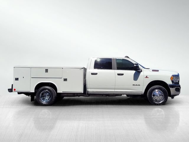 Used 2024 RAM 3500 SLT w/ Quick Order Package 2YG SLT AWD/4WD image 3