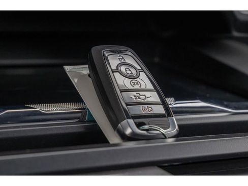 New 2026 Ford F250 Lariat w/ Lariat Premium Package image 30