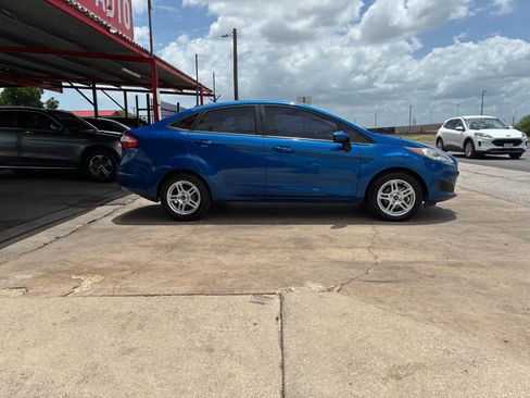 Used 2019 Ford Fiesta SE FWD image 5