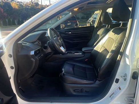 Used 2020 Nissan Altima 2.5 SR w/ Premium Package image 25