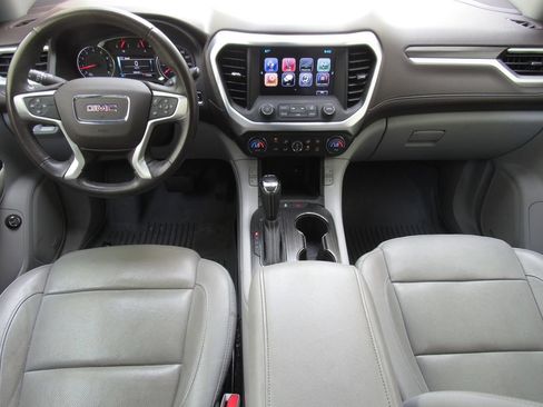 Used 2017 GMC Acadia SLT AWD/4WD image 34