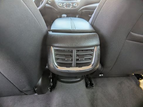 Used 2024 Chevrolet Malibu LT FWD image 15