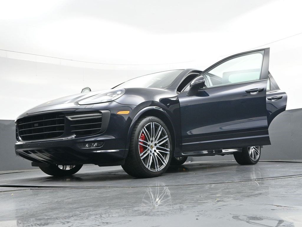 Used 2016 Porsche Cayenne GTS AWD/4WD image 42
