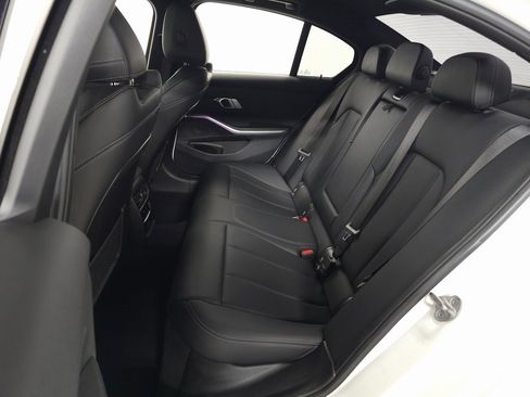 Used 2022 BMW M340i xDrive w/ Premium Package image 34