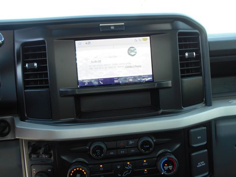 New 2025 Ford F550 4x4 Regular Cab Super Duty image 29