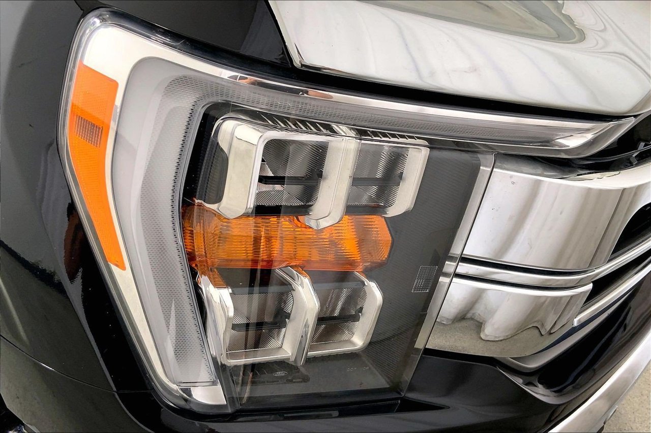 Used 2022 Ford F150 Lariat w/ Max Trailer Tow Package AWD/4WD image 28