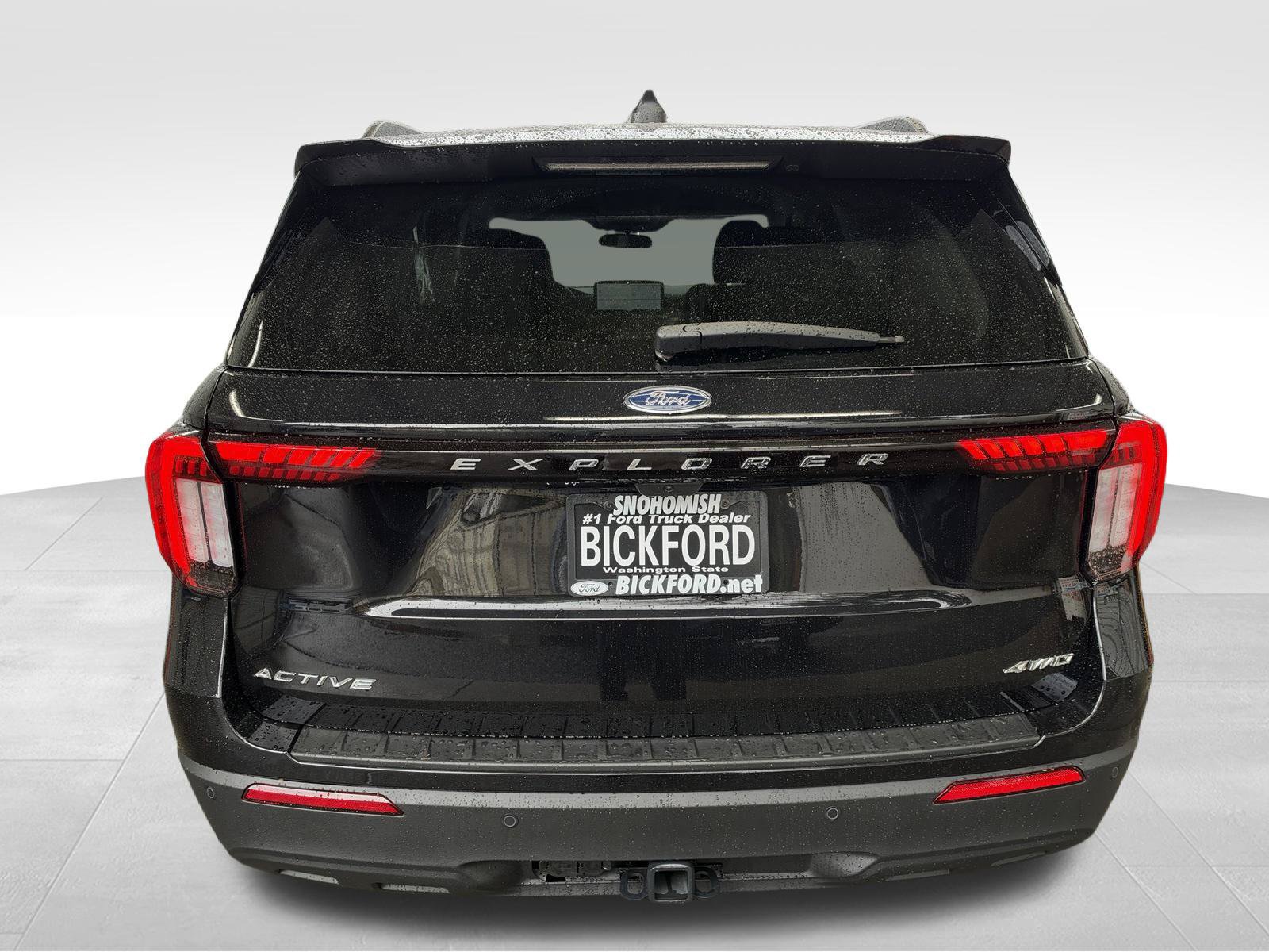 Used 2026 Ford Explorer Active AWD/4WD image 6