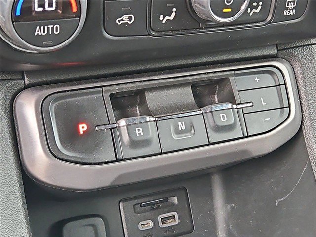Used 2023 GMC Acadia AT4 w/ Technology Package AWD/4WD image 18