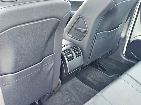 Used 2012 Mercedes-Benz C 300 4MATIC Sedan image 23