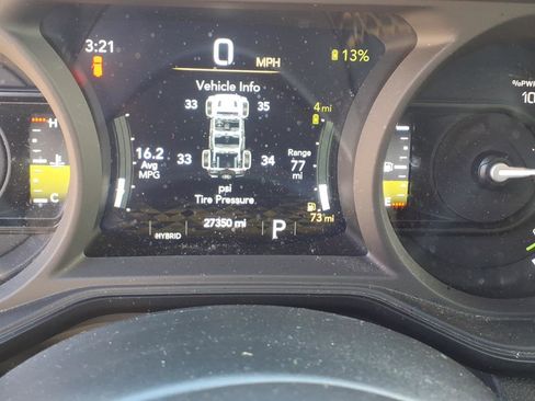 Used 2024 Jeep Wrangler Unlimited w/ Convenience Group image 17