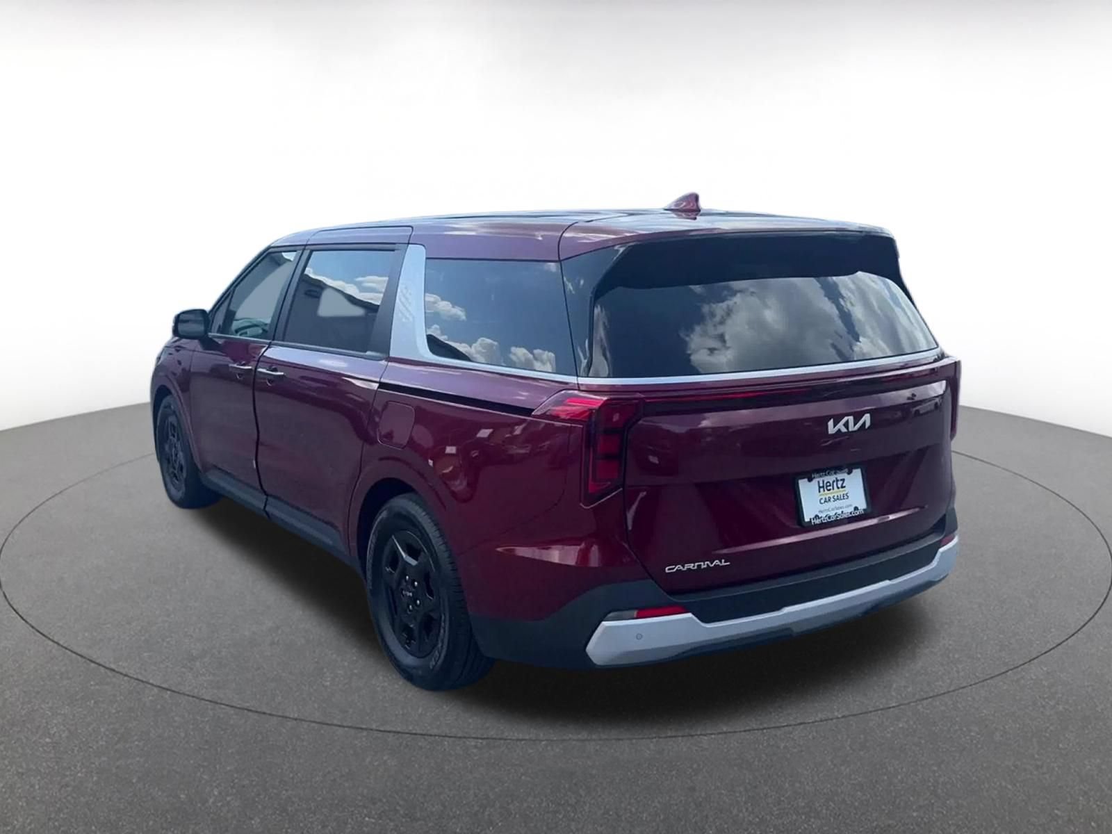 Used 2026 Kia Carnival FWD image 9
