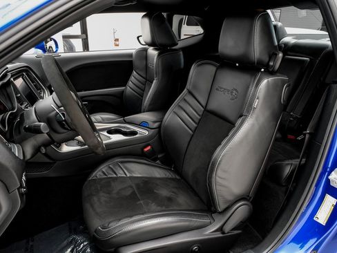 Used 2019 Dodge Challenger SRT Hellcat Redeye image 26