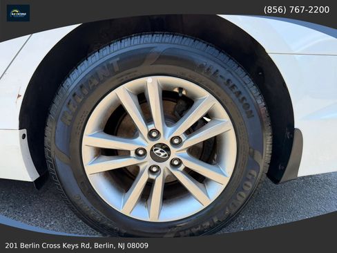 Used 2017 Hyundai Sonata SE FWD image 32