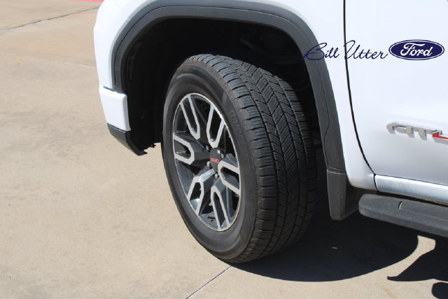 Used 2024 GMC Sierra 1500 AT4 w/ Technology Package AWD/4WD image 9