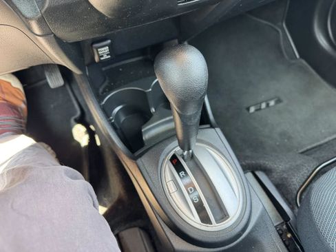 Used 2009 Honda Fit Sport image 17