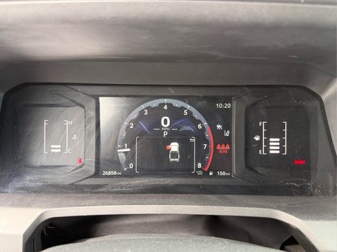 Used 2024 Toyota Tacoma SR5 AWD/4WD image 32