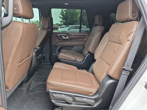 Used 2024 Chevrolet Tahoe High Country w/ Premium Package AWD/4WD image 38
