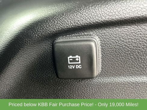 Used 2024 Jeep Grand Cherokee L Limited AWD/4WD image 14