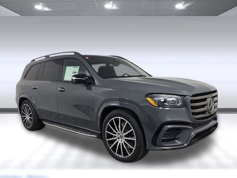 New 2025 Mercedes-Benz GLS 580 4MATIC image 5