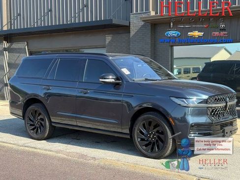 Used 2025 Lincoln Navigator Reserve w/ Jet Appearance Package AWD/4WD image 1