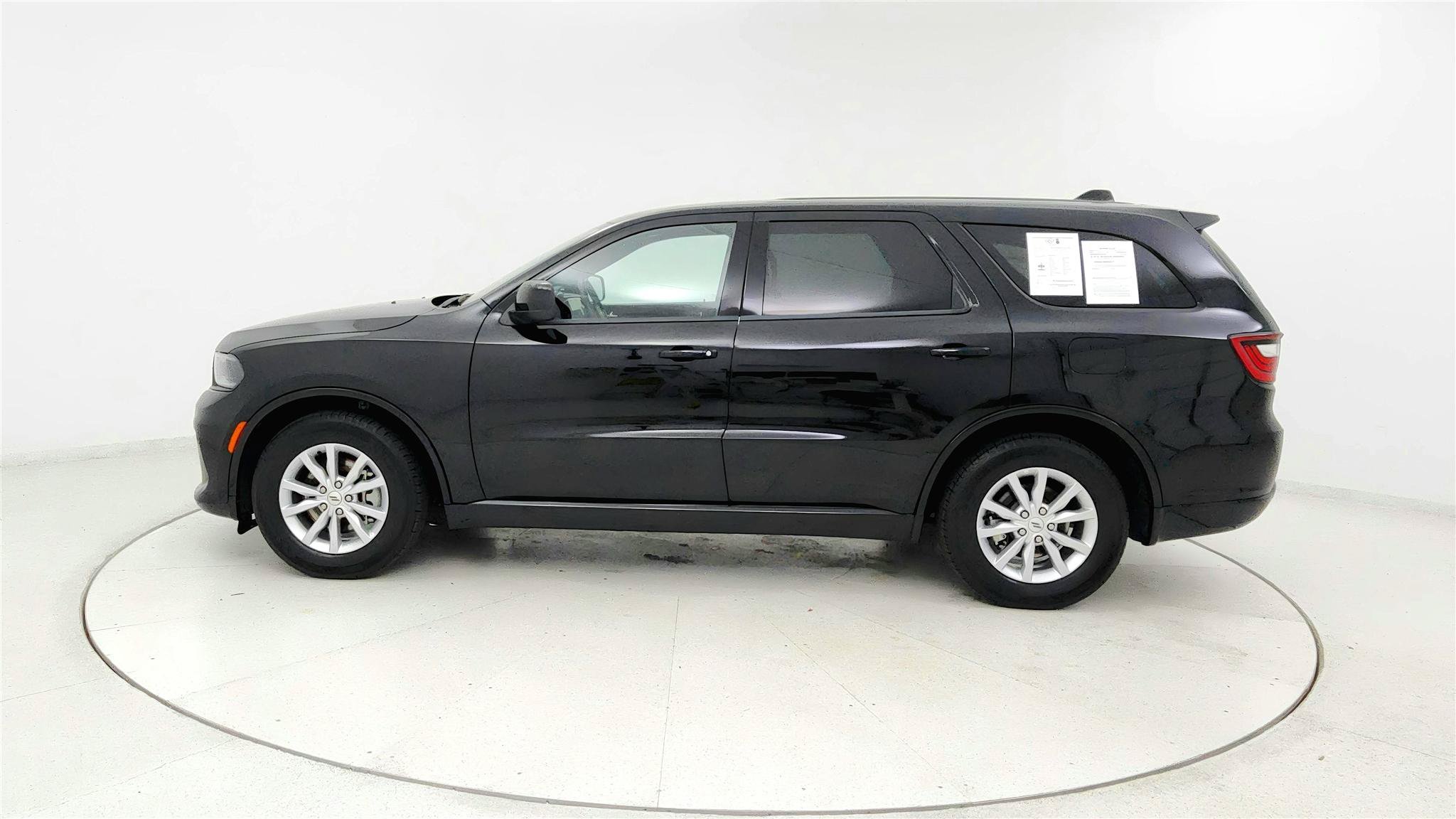 Used 2025 Dodge Durango GT RWD image 2