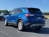 Used 2022 Ford Escape SE image 5