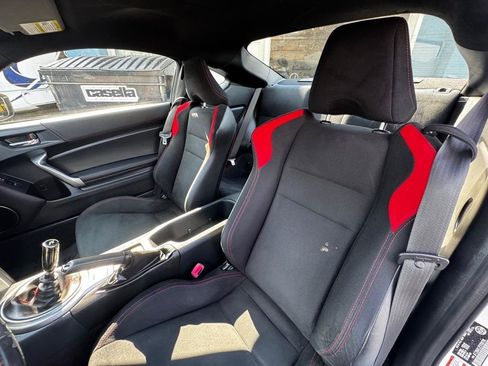 Used 2014 Scion FR-S RWD image 8