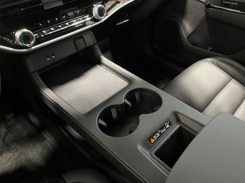 New 2025 Honda Prologue Touring image 18