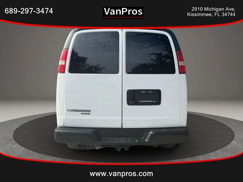 Used 2015 Chevrolet Express 3500 Extended RWD image 4