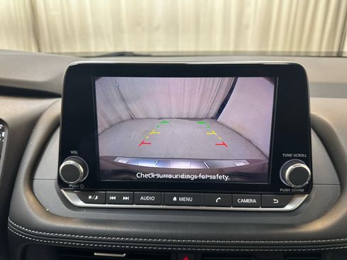 Certified 2024 Nissan Rogue SV image 16