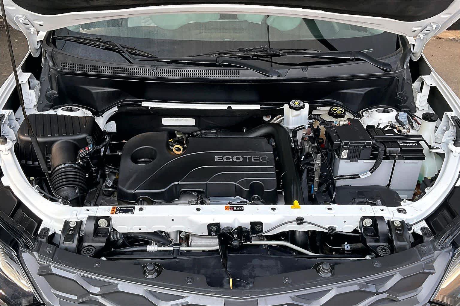Used 2021 Chevrolet Equinox LS w/ LPO, Blackout Package FWD image 32